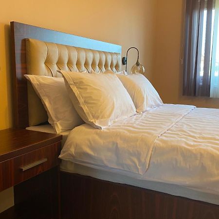 Hotel Kolonja'S デバル エクステリア 写真
