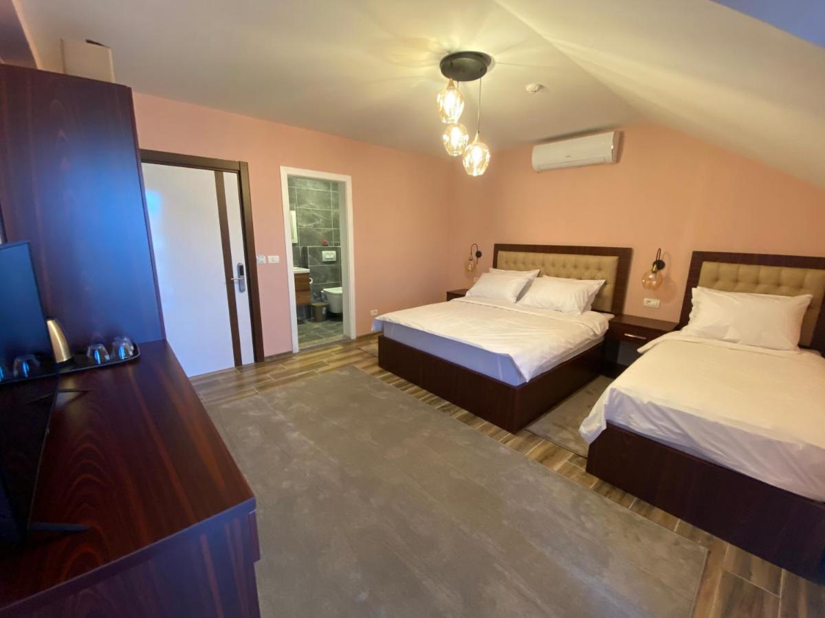 Hotel Kolonja'S デバル エクステリア 写真