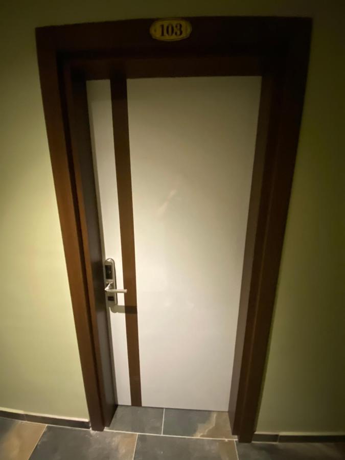 Hotel Kolonja'S デバル エクステリア 写真