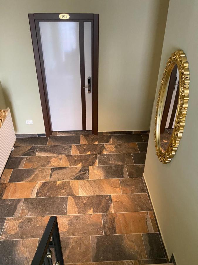 Hotel Kolonja'S デバル エクステリア 写真