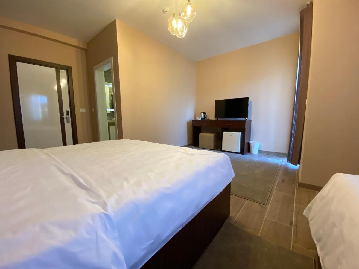 Hotel Kolonja'S デバル エクステリア 写真